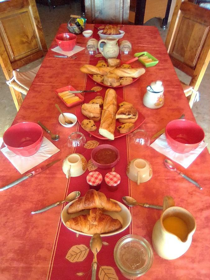 Domaine Des Cigales, Chambre D'Hotes Saint-Martin-d'Aout Luaran gambar